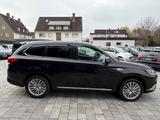 Mitsubishi Outlander PHEV Plus 4WD-360°Kam-Led-AHK-Navi - Mitsubishi Outlander Plus mit Hybrid-Antrieb (Benzin/Elektro)