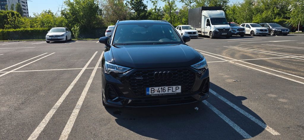 Image of Audi Q3