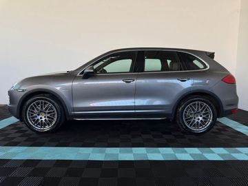 Porsche Cayenne - 6