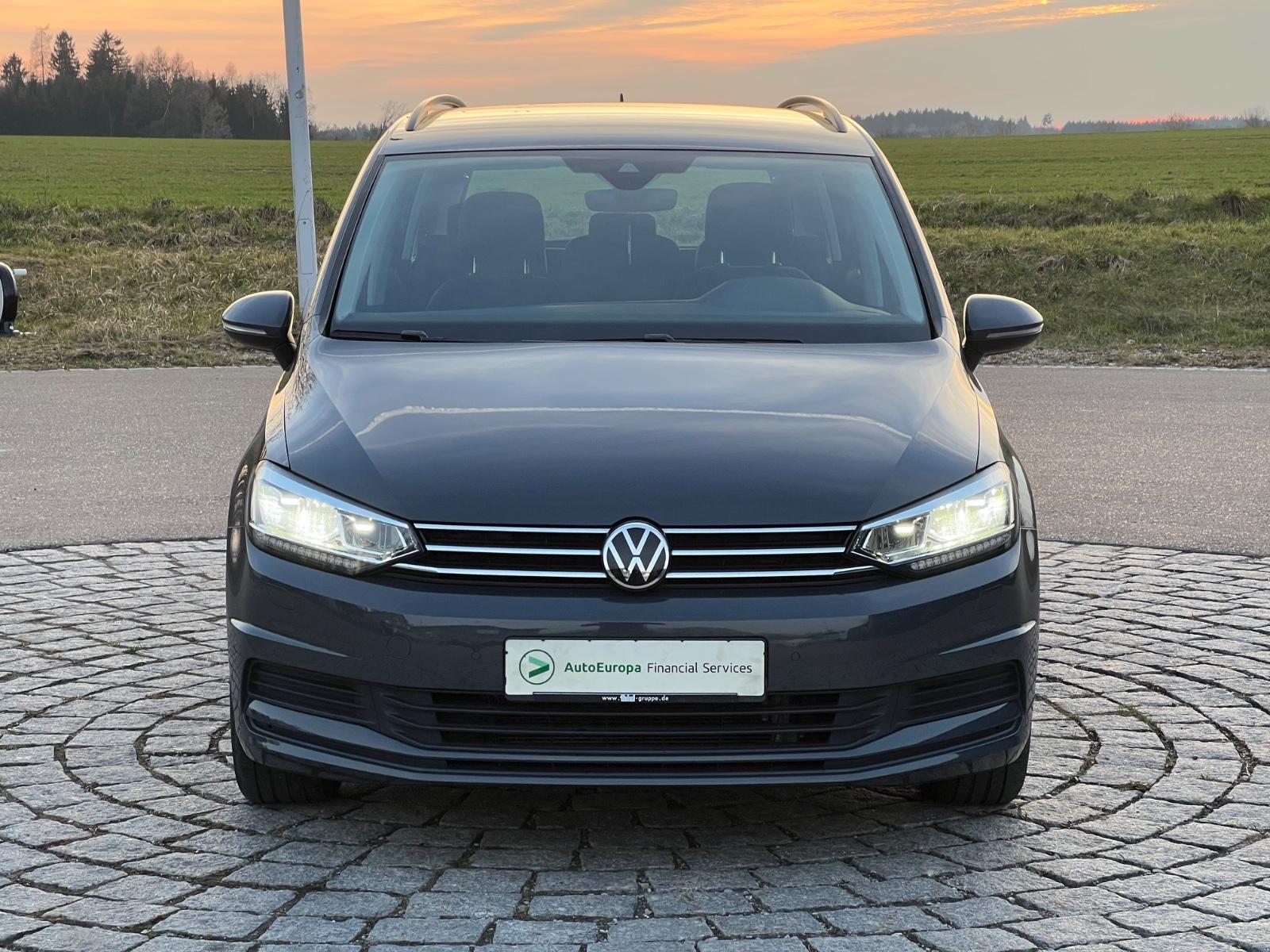 Volkswagen Touran Com.2.0TDI DSG AHK LED ACC 7 Sitzer
