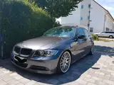 BMW E90 330d - BMW 330 aus 2005: 330d