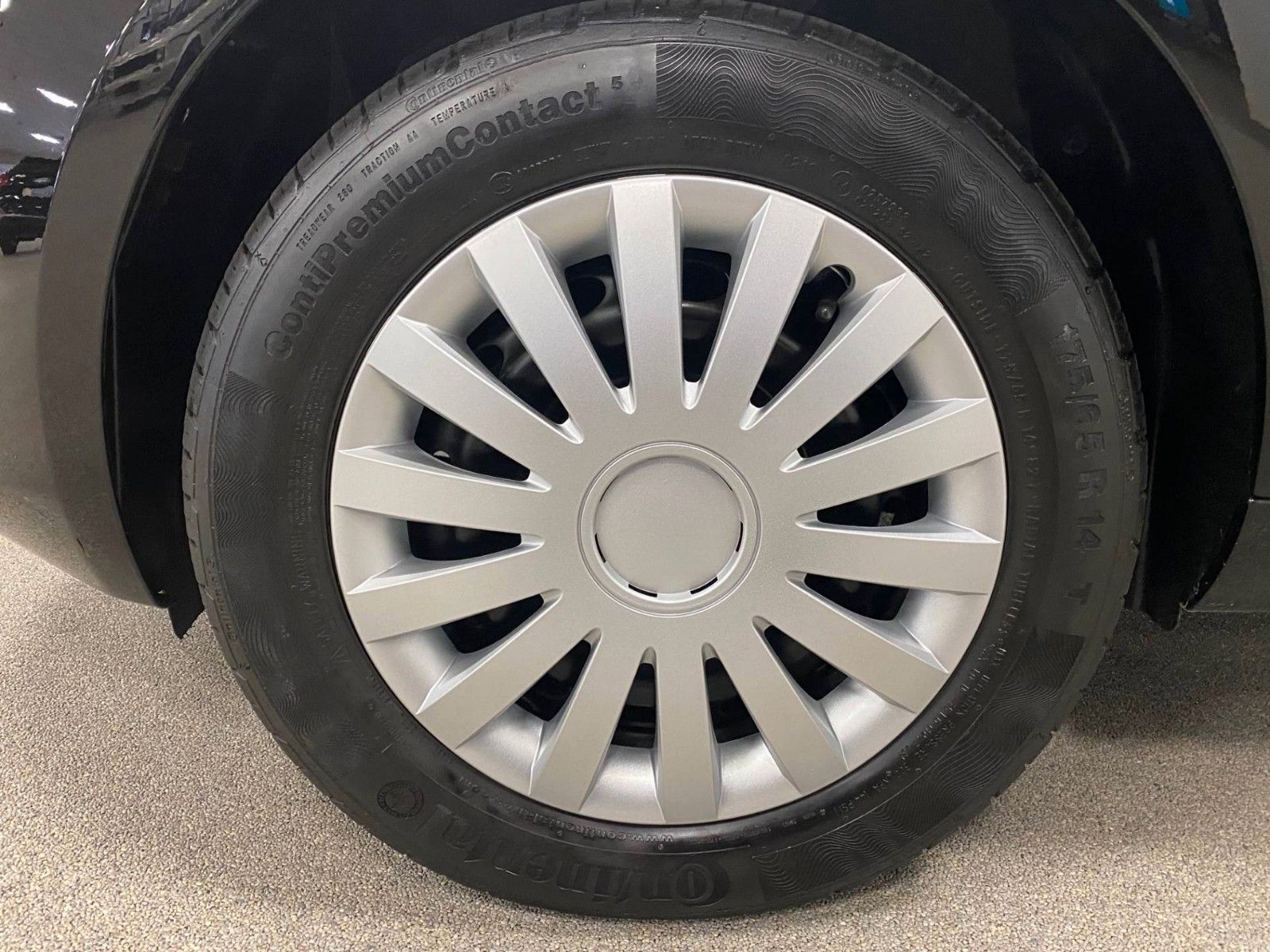 Fahrzeugabbildung Ford Ka/Ka+ 1,2 Trend + KLIMA+ TAGFAHRLICHT+wenig KM