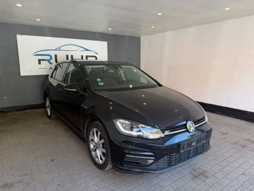 Volkswagen Golf - 1
