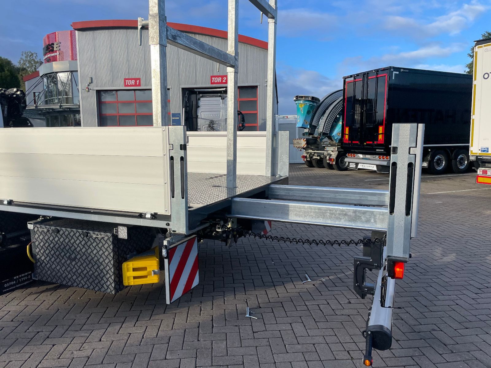 Fahrzeugabbildung Volvo FMX 500  FASSI Ladekran F545 JIB & Winde Sofort