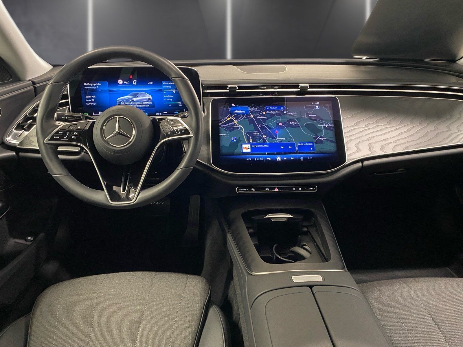 Fahrzeugabbildung Mercedes-Benz E 200 Avantgrade*Distronic*Totwi*LED*Ambien*Kam*