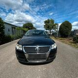Volkswagen VW Passat  1.8 Benzin limousine - VW Passat Gebrauchtwagen in Freiburg