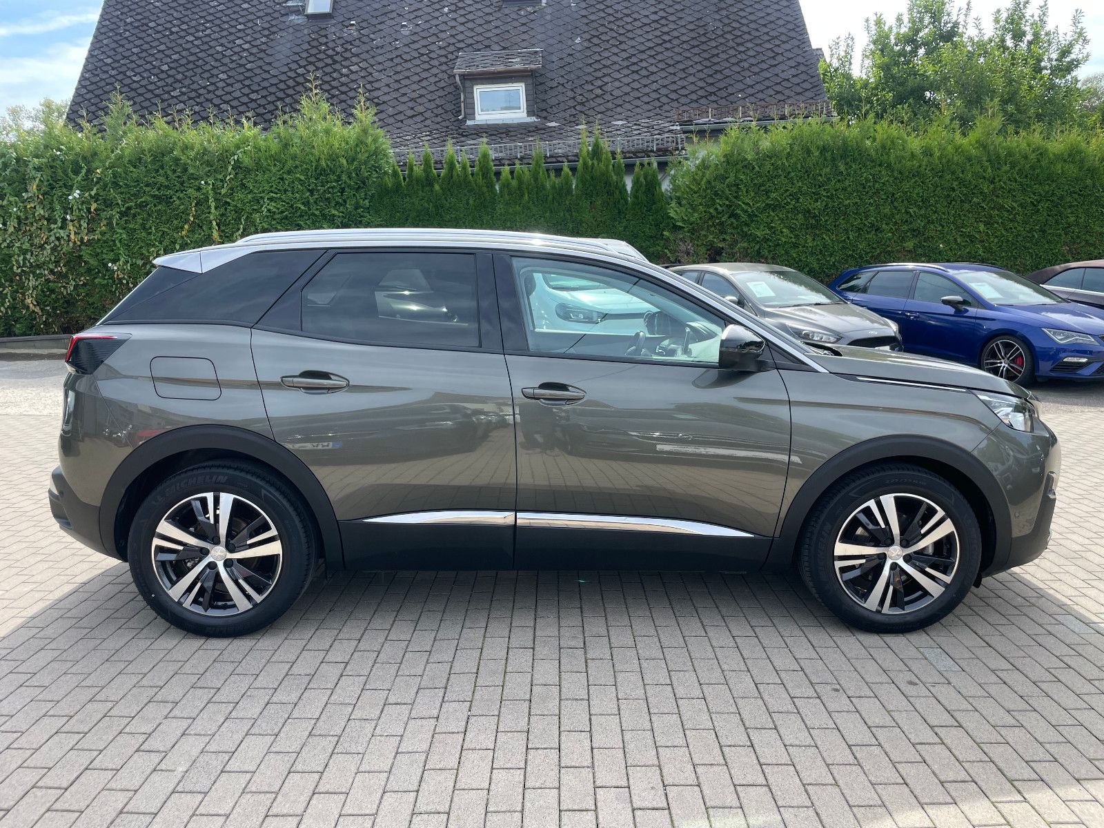 PEUGEOT 3008, 2016, Benzin, 131 PS
