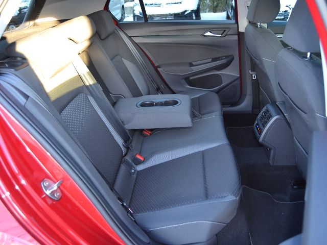 Golf VIII 1.5 eTSI 150 PS DSG Active AHK/STAND-H