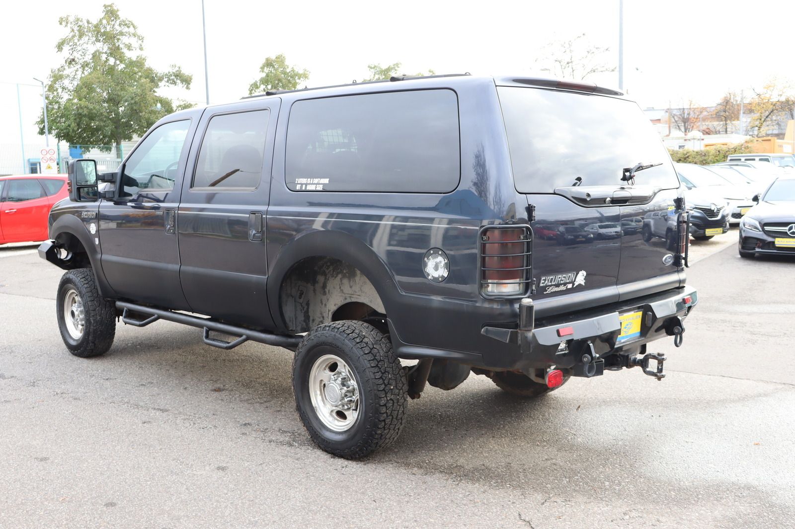 Fahrzeugabbildung Ford Excursion * HU/AU 02.26 * Sitzhzg. * Rückfahrk.