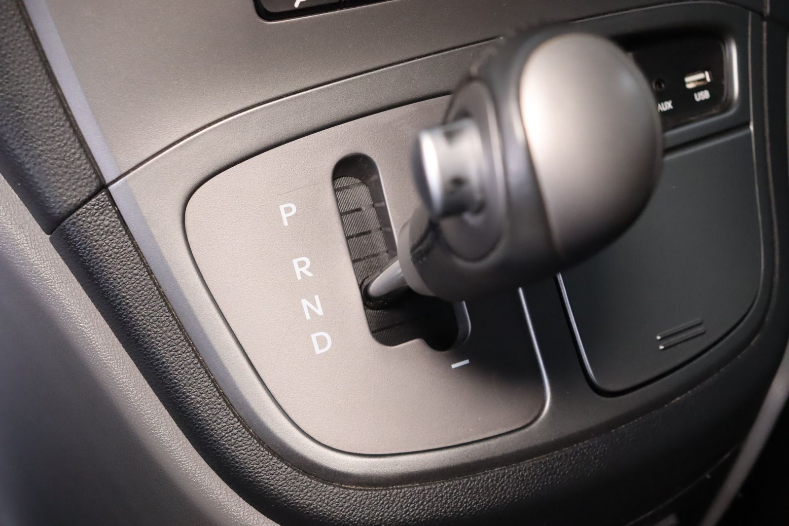 Fahrzeugabbildung Hyundai H1 Travel Trend * Navi * DAB * 8-Sitzer