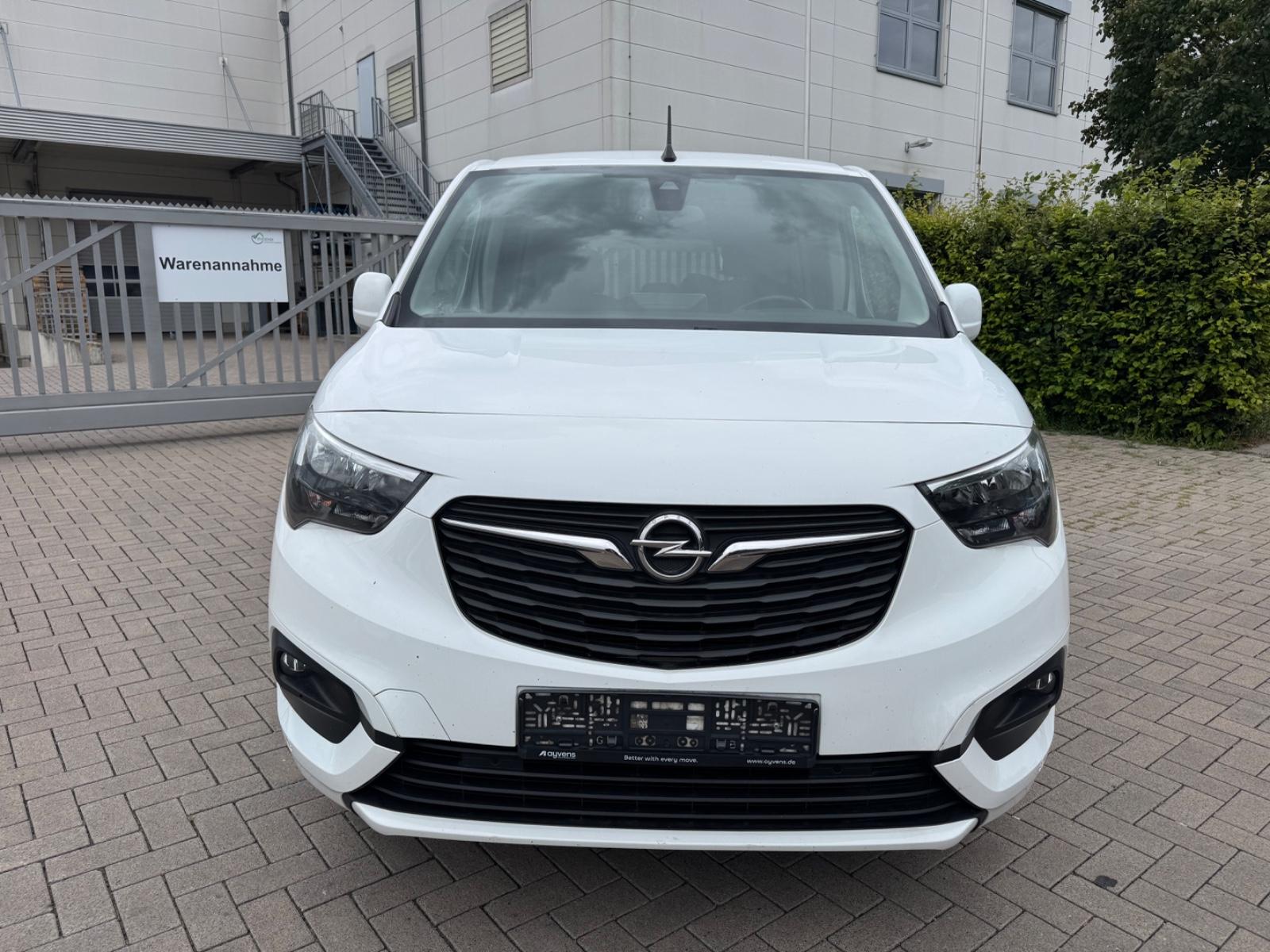 Opel Combo 1,5D Life XL Edition NAVI+Kamera+AHK