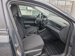 Fahrzeugabbildung Volkswagen Polo 1.0 Trendline PDC SHZ DAB+ KLIMA