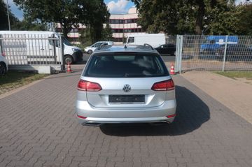 Volkswagen Golf - 4