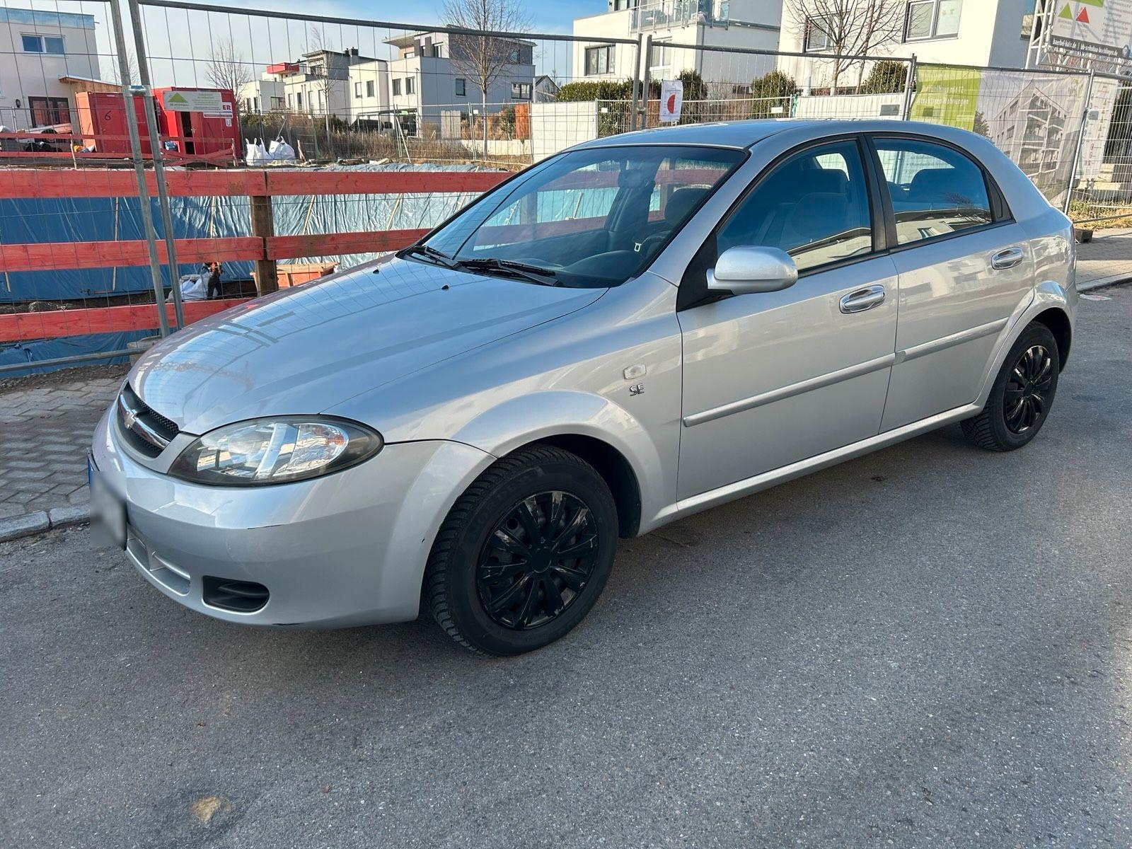 Chevrolet Lacetti 2006 — вигляд ззаду