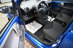 TOYOTA Aygo 1.0 Cool 5türig Automatik Klima PDC 2.Hd.