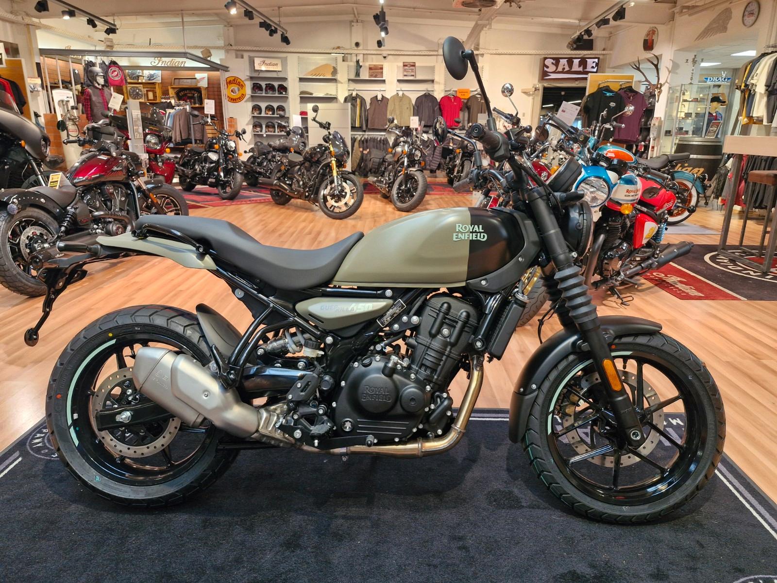 Royal Enfield Guerrilla 450 PShadow Ash Green