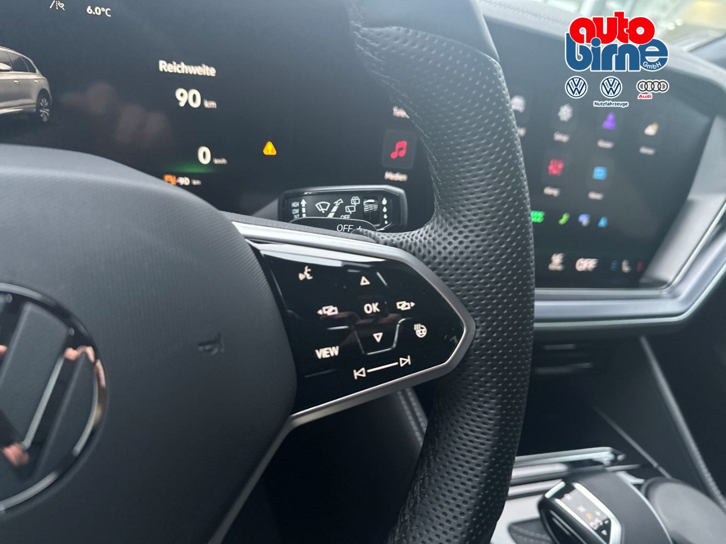 Touareg V6 3.0 TDI 4Motion R-Line HUD Luftfederu