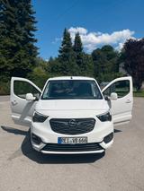 Opel Combo 1.5 D Automatik | AHK | Navi | TÜV 09-27