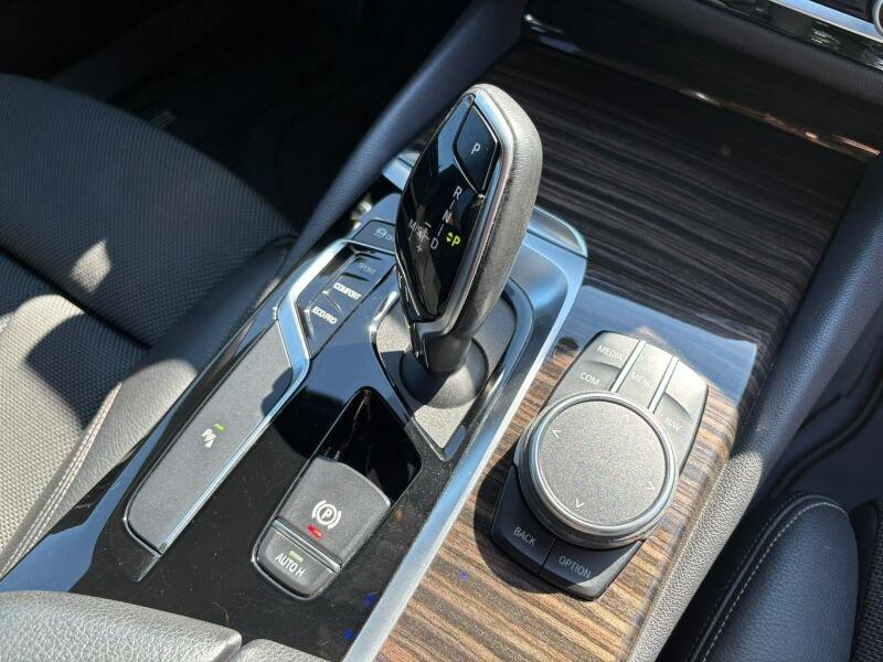BMW 530d xDrive Touring Sport Line STANDH NAVIPROF
