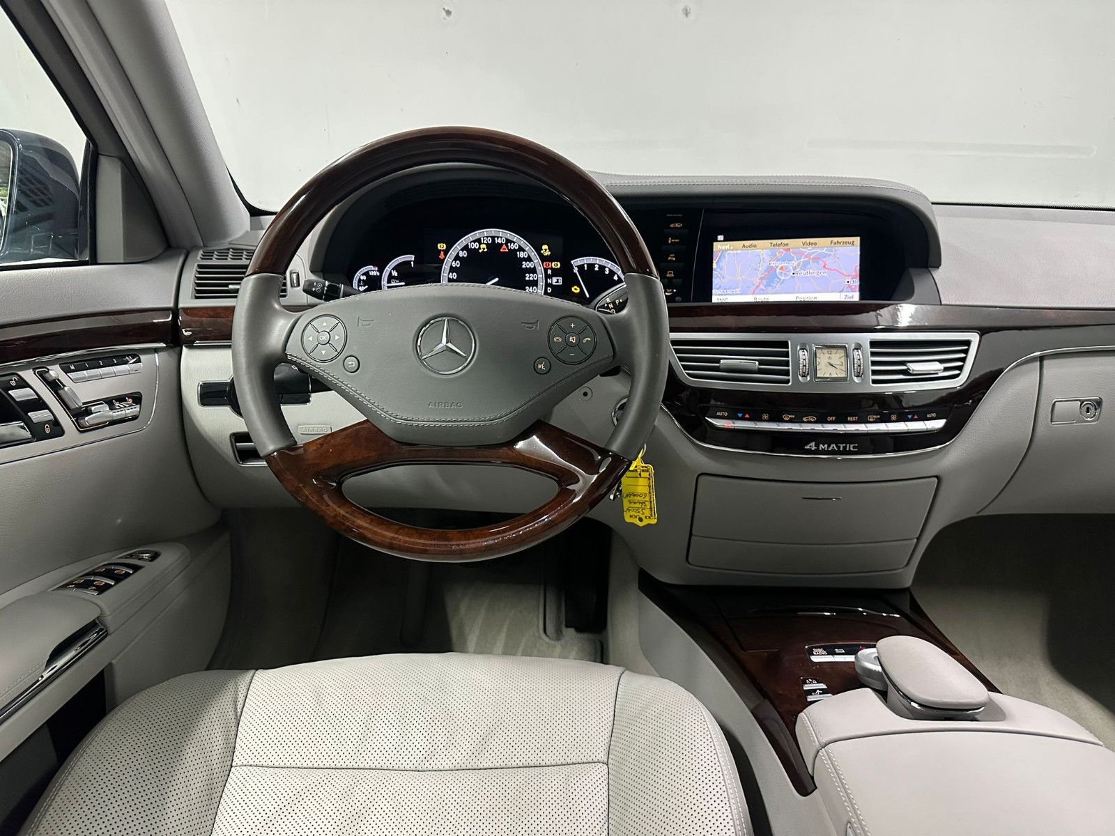 Fahrzeugabbildung Mercedes-Benz S 500 4MATIC *2.Hand*DISTRO*SCHIEBED*SITZKLIMA