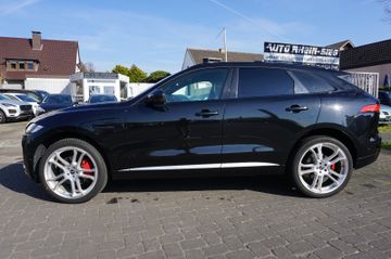 Jaguar F-Pace - 8