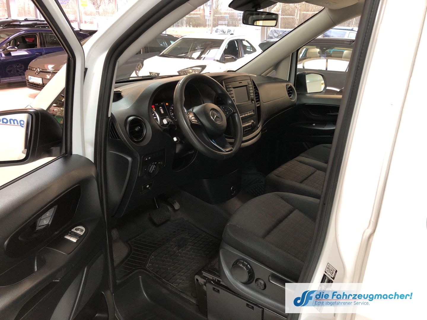 Fahrzeugabbildung Mercedes-Benz Vito Mixto 116 CDI, BT 4MATIC extralang BlueTEC