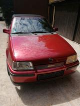 Opel Kadett Cabrio 1,6 L neues elek.Faltdach TÜV neu  - Opel Kadett: Cabrio