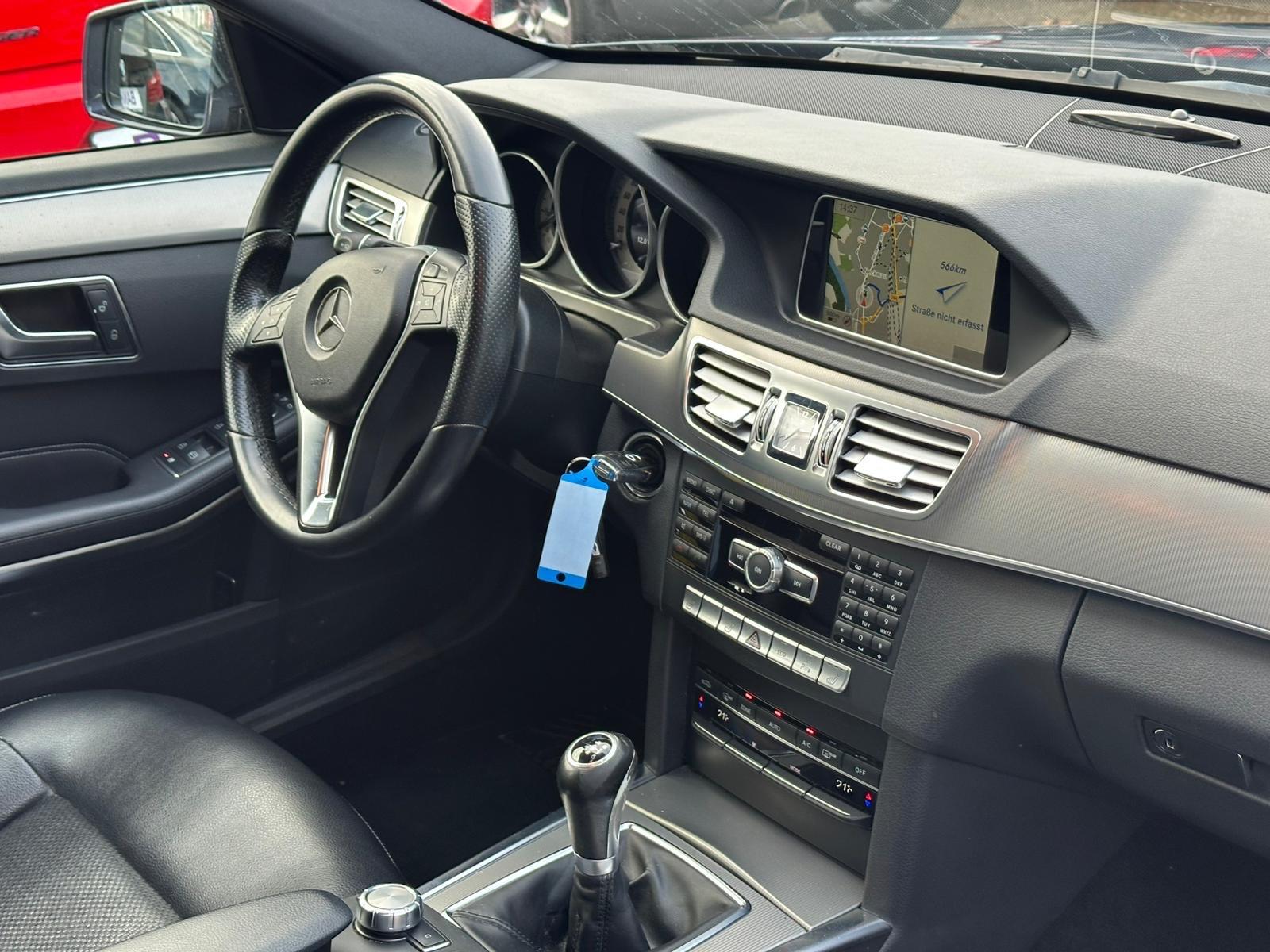 Mercedes-Benz E 220 CDI BlueEFFICNCY AVANTGARDE MANUELL 2.Hand