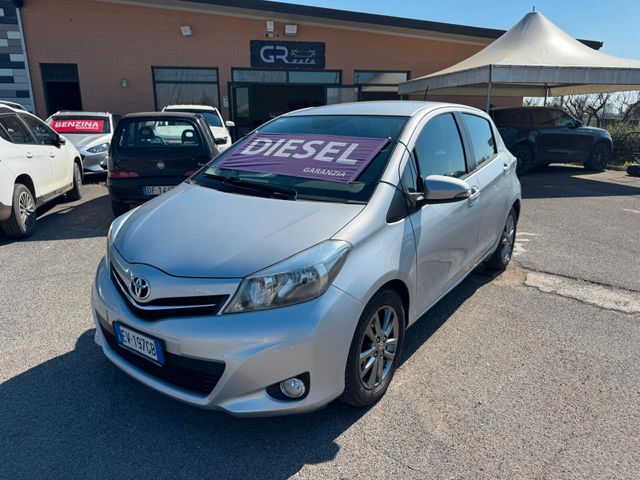 Toyota Yaris 1.4 D-4D 90CV 5P LOUNGE NEOPATENTAT