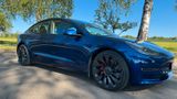 Tesla Model 3 Allradantrieb mit Dualmotor Performa...
