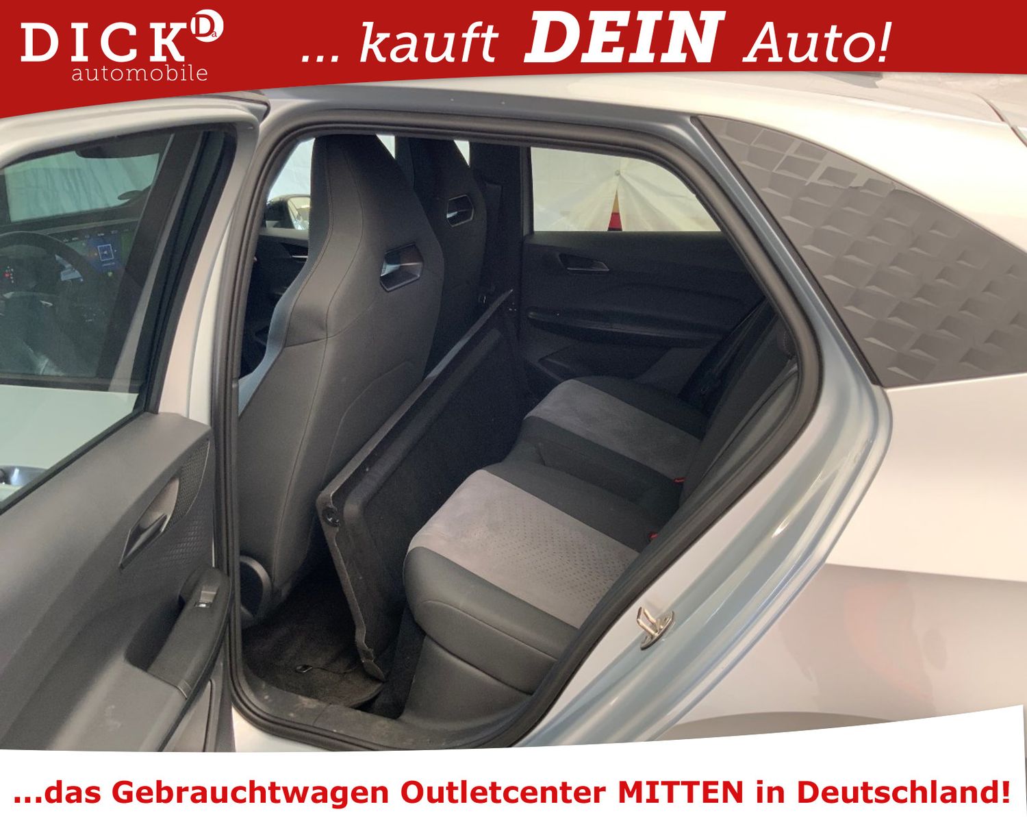 Fahrzeugabbildung CUPRA Born LED/ACC/HUD/NAVI/VIRTU/MASS/SHZ/360°/20"LM