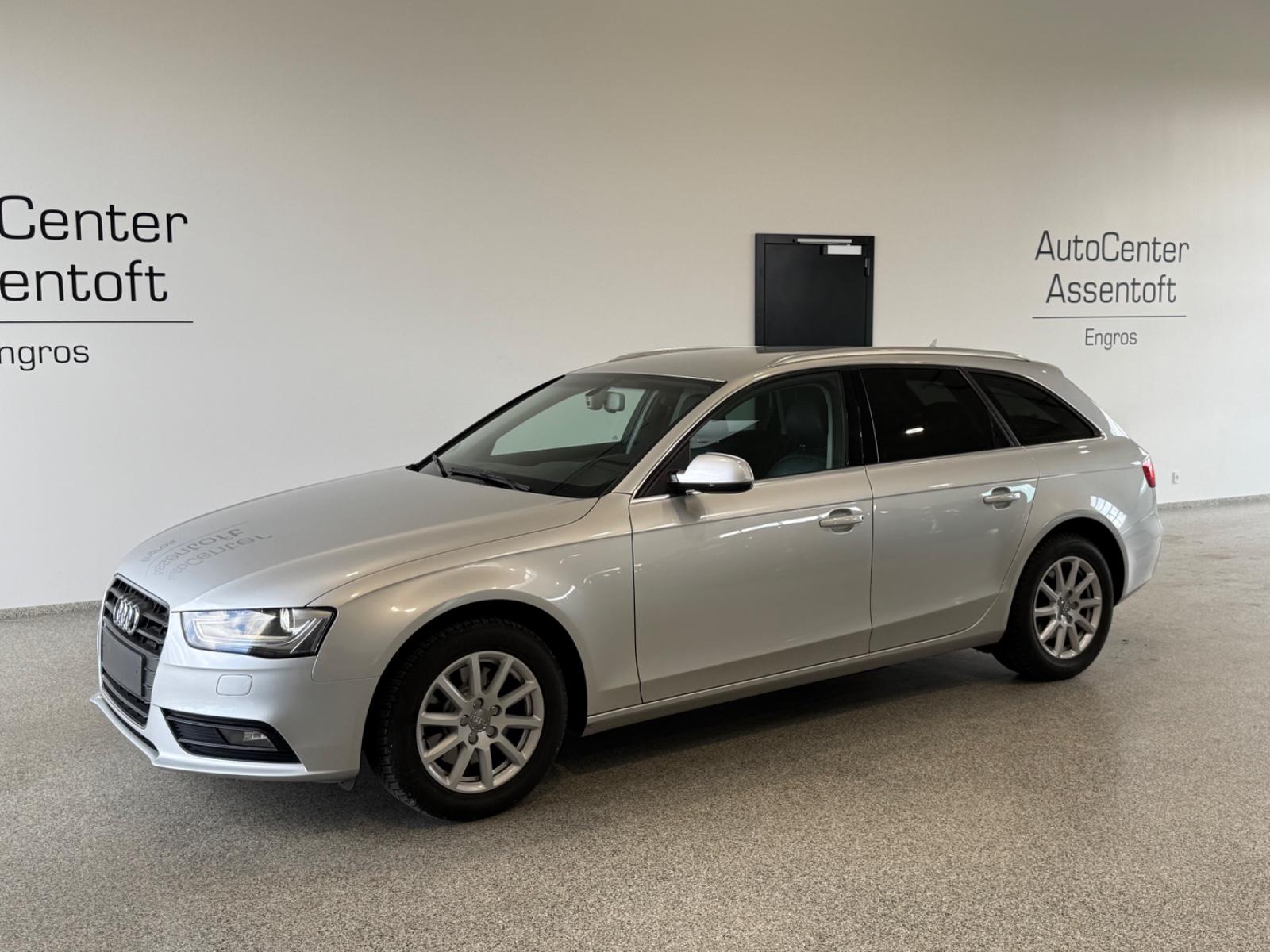 Audi A4 2013 — interior