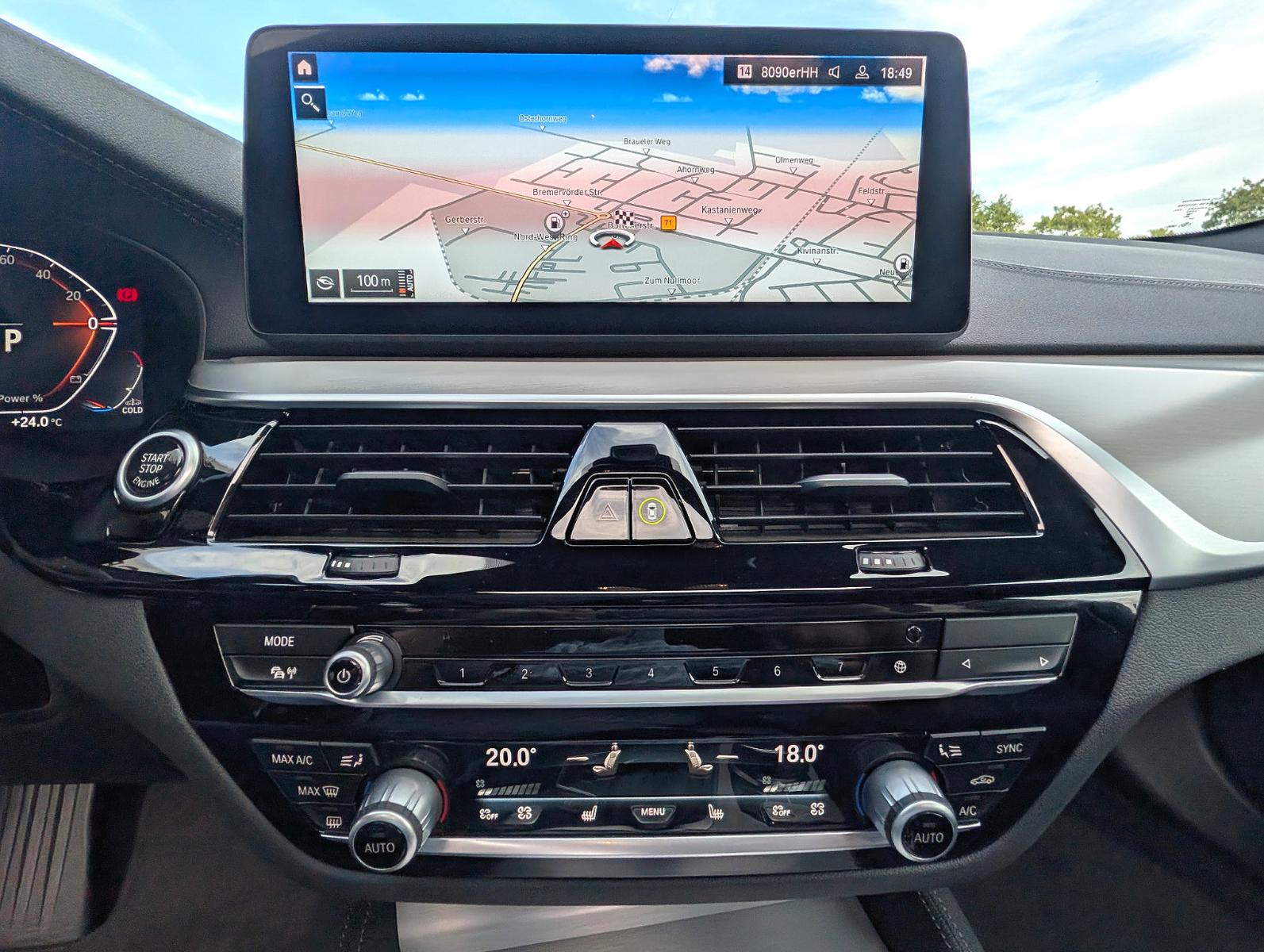 BMW 530 d Touring xDrive Luxury Line Voll!