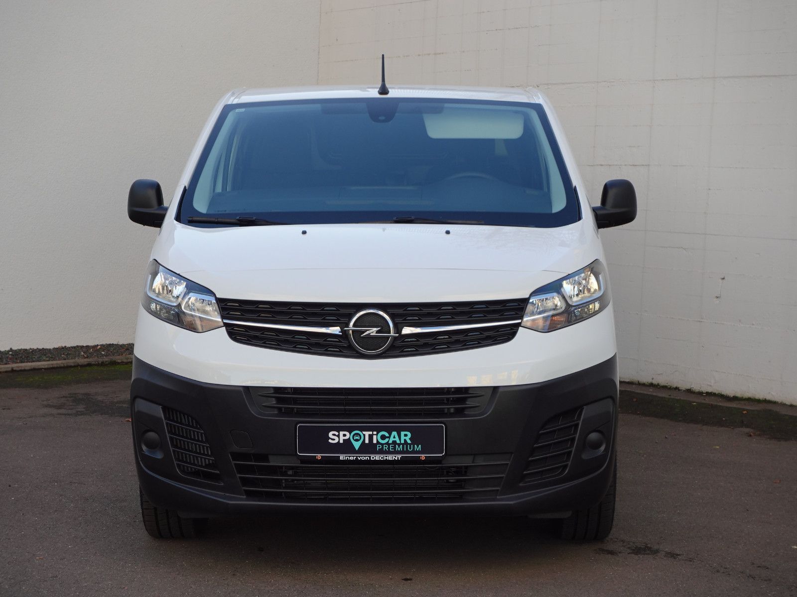 Fahrzeugabbildung Opel Vivaro Cargo 1.5 D Edition M  Klima, Allwetter