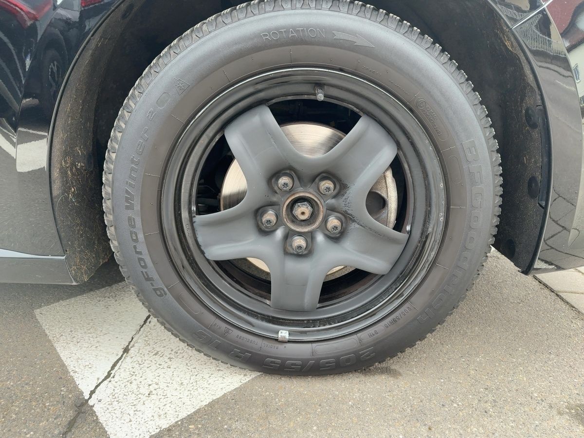 Fahrzeugabbildung Renault Megane Grandtour Intens TCe 140 Glasdach SHZ