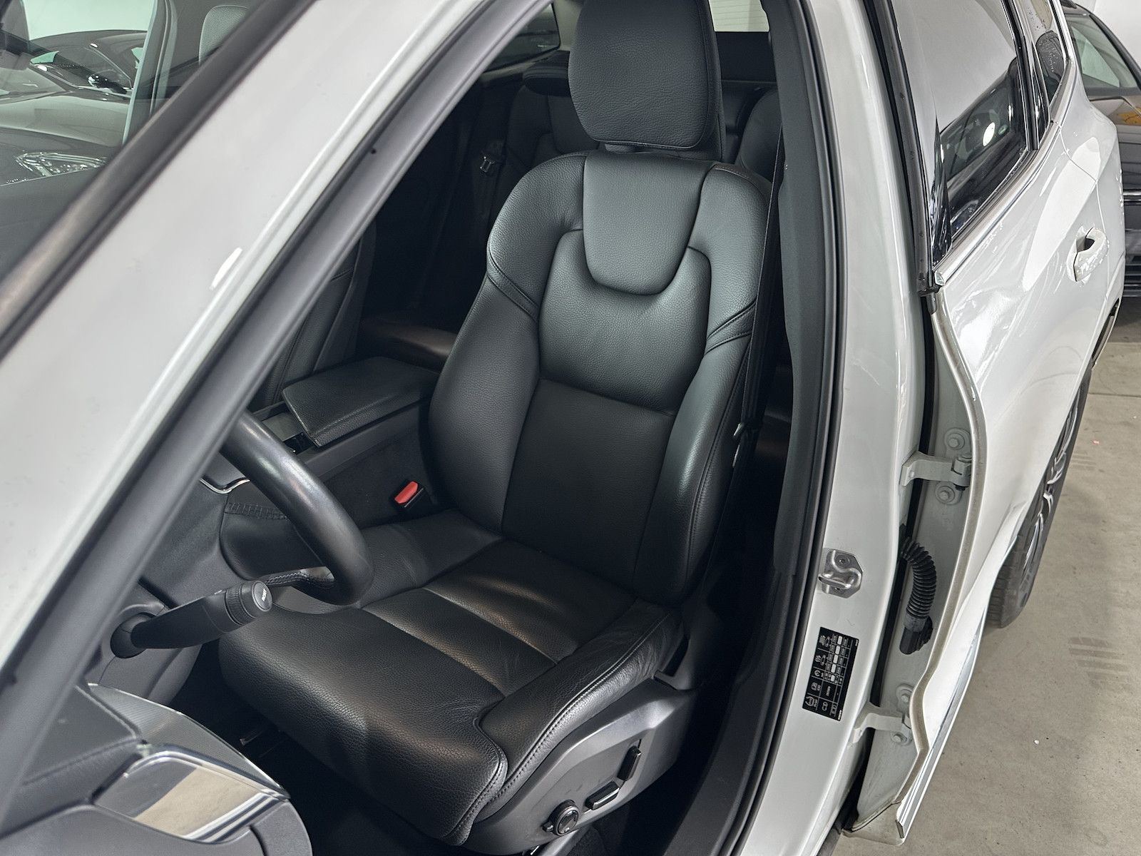 Fahrzeugabbildung Volvo XC60 T6 AWD Recharge Inscription/Pano/Leder/HUD/