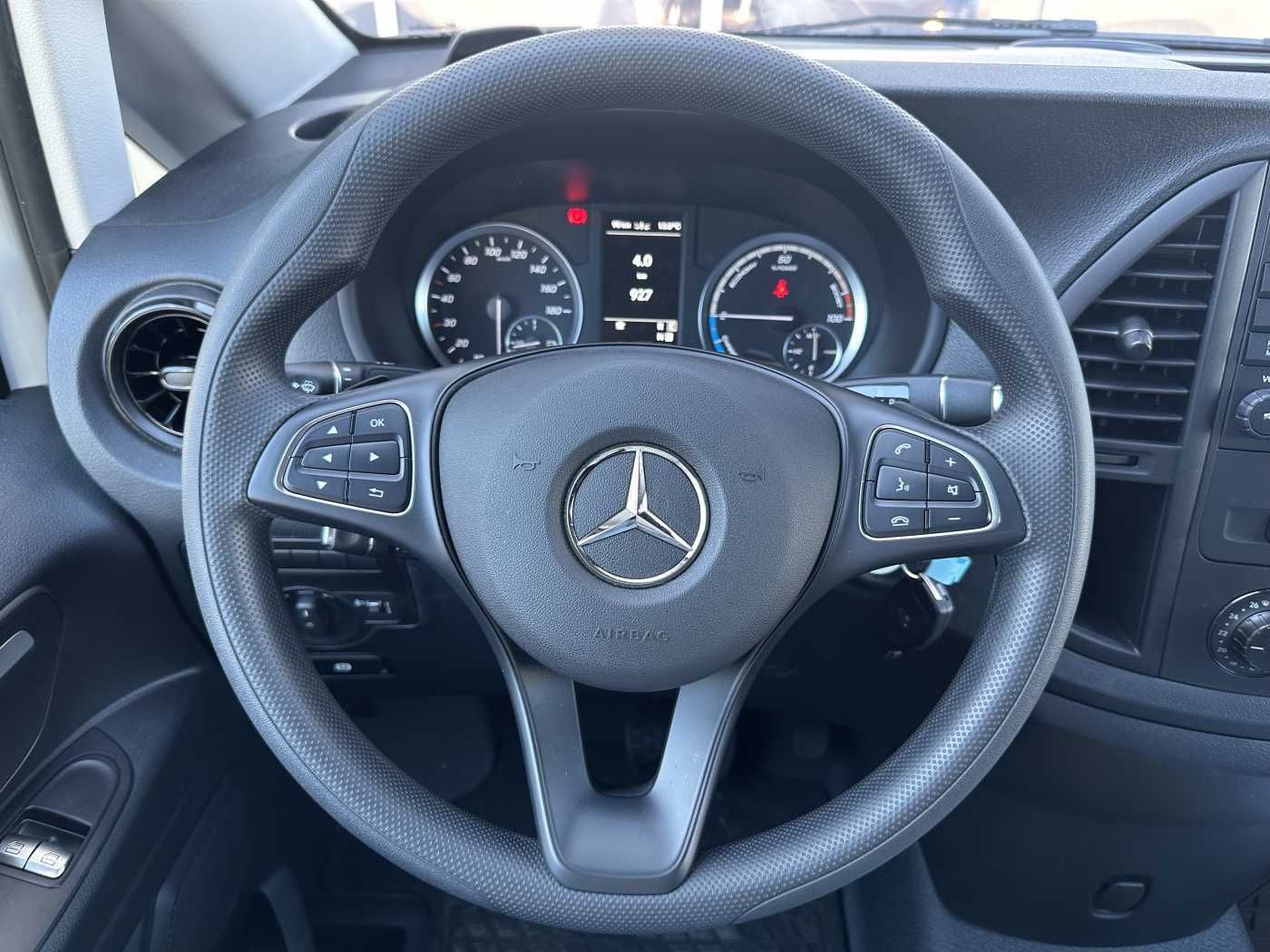 Fahrzeugabbildung Mercedes-Benz eVito 112 Klima Kamera Audio 30 Sitzheiz Tempom.