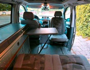 صورة 9 لـ 2004 Mercedes-BENZ VIANO