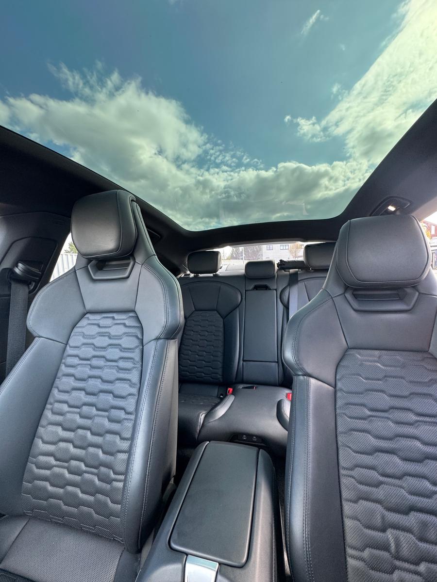 Audi e-tron GT quattro - Tactical Green 