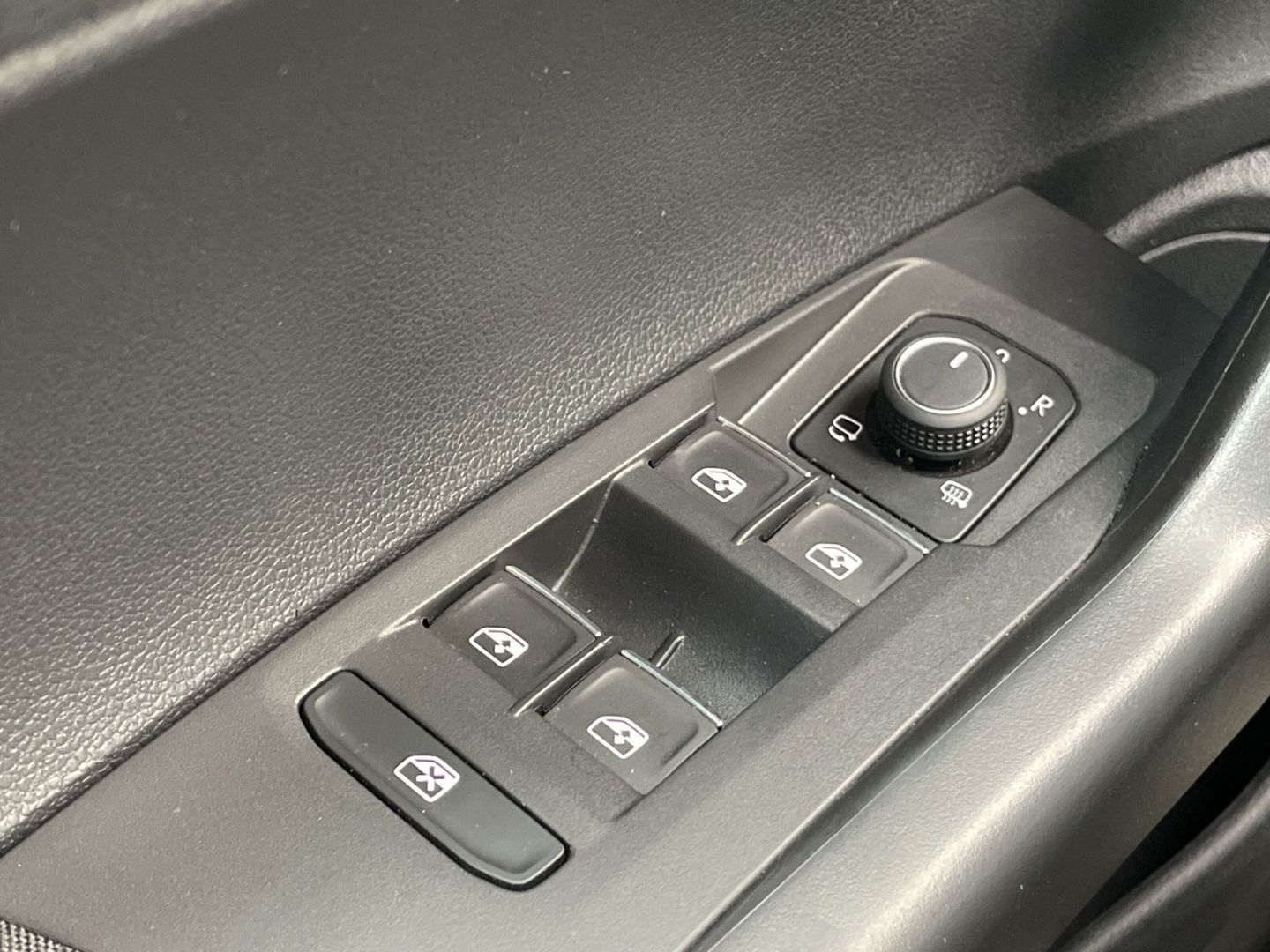 Polo GTI 2.0 TSI DSG Kamera/Keyless/ACC/Navi/App