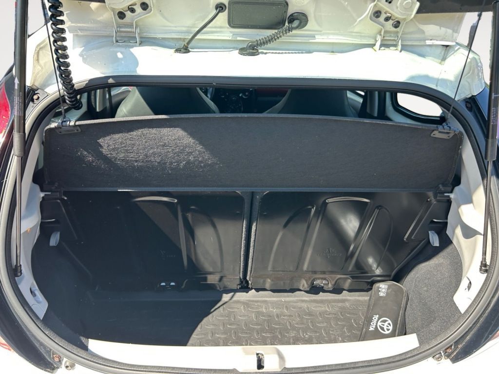 Fahrzeugabbildung Toyota Aygo x-pose