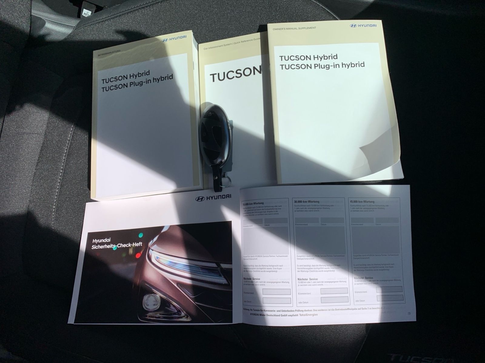 Fahrzeugabbildung Hyundai TUCSON 1.6 T-GDI Trend Hybrid Navi LED