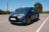 Toyota Yaris 1,5-l Comfort | 1. Hand | TÜV neu | AHK - graue Toyota Yaris