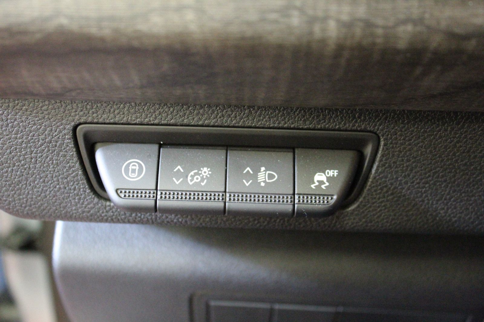 Fahrzeugabbildung Renault Kangoo Grand Techno TCe 130 EDC 7-Sitzer