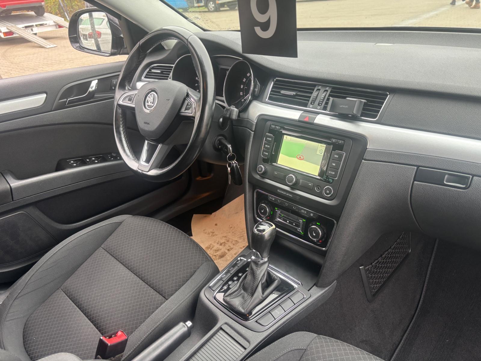 Skoda Superb 2015 — photo 9