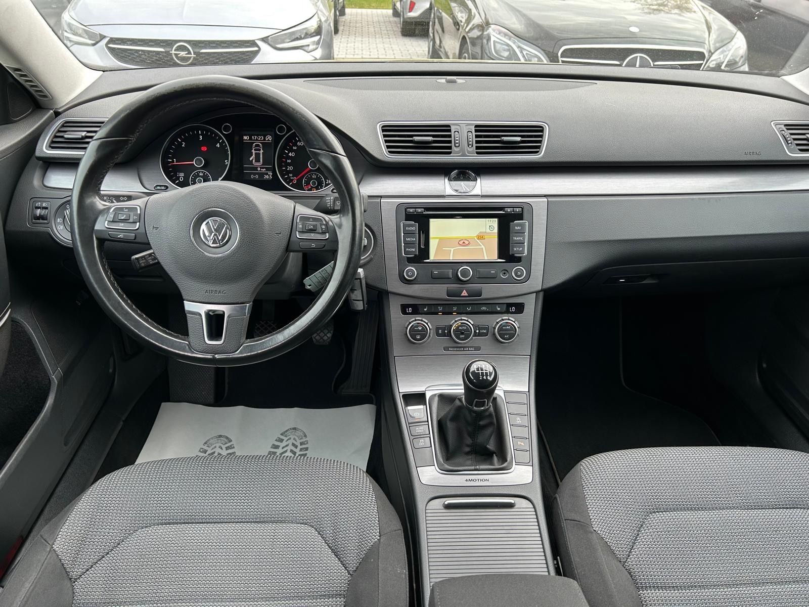 Fahrzeugabbildung Volkswagen Variant 2.0 TDI°4Motion°AHK°Navi°PDC°