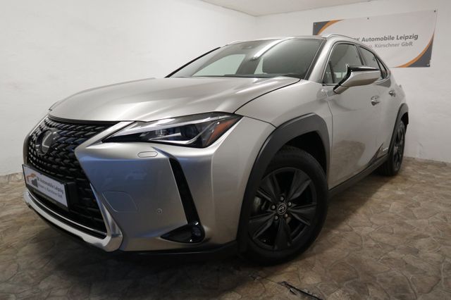 Lexus UX 250h Launch Edition + LED/Navi/SHZ/8-fach Alu