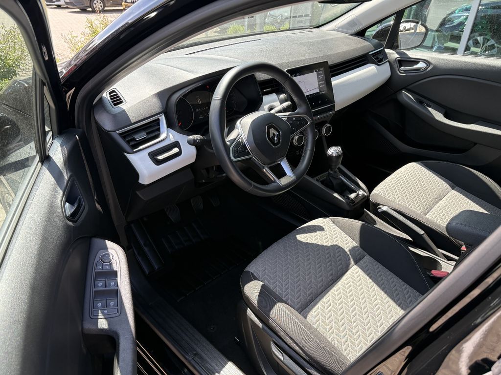 RENAULT Clio - Bild 8