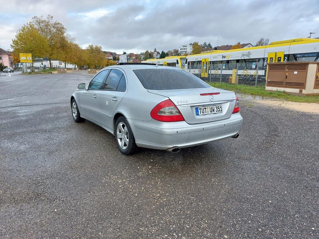Mercedes-Benz E 320
