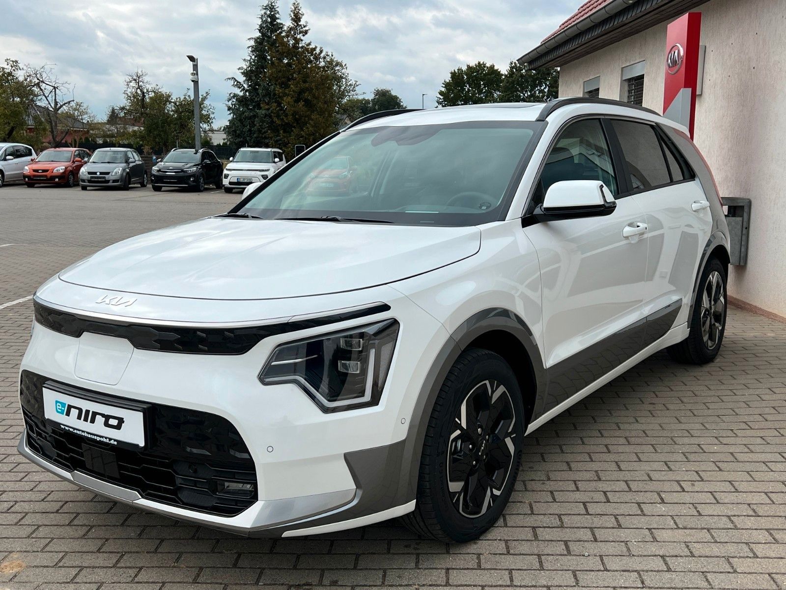 Fahrzeugabbildung Kia NIRO EV INS WP DW TEC REX SD GD STL